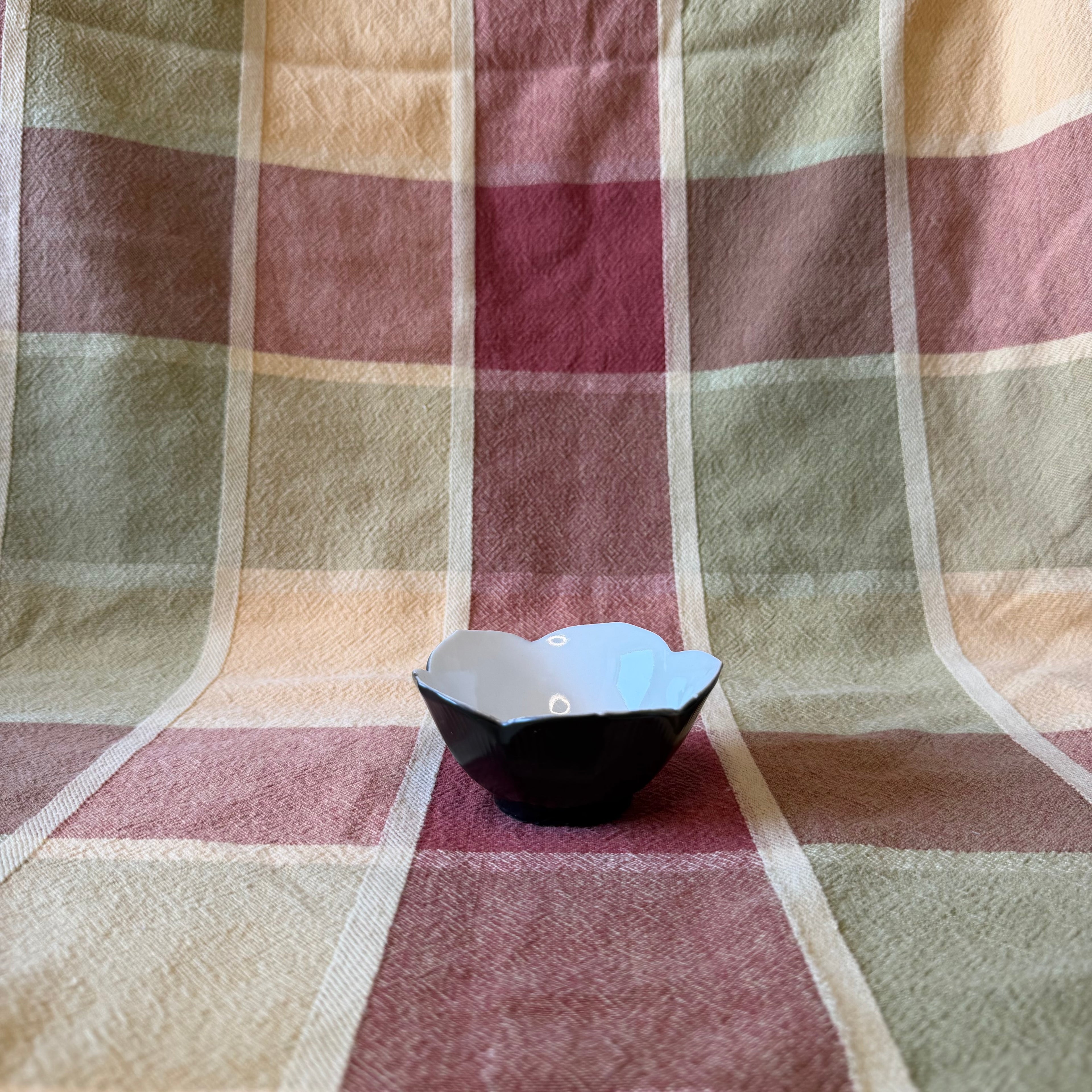 Small Delicate Petal Pot
