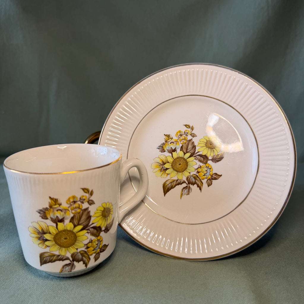 Sunflower Teacup Pot and Saucer Drip Tray