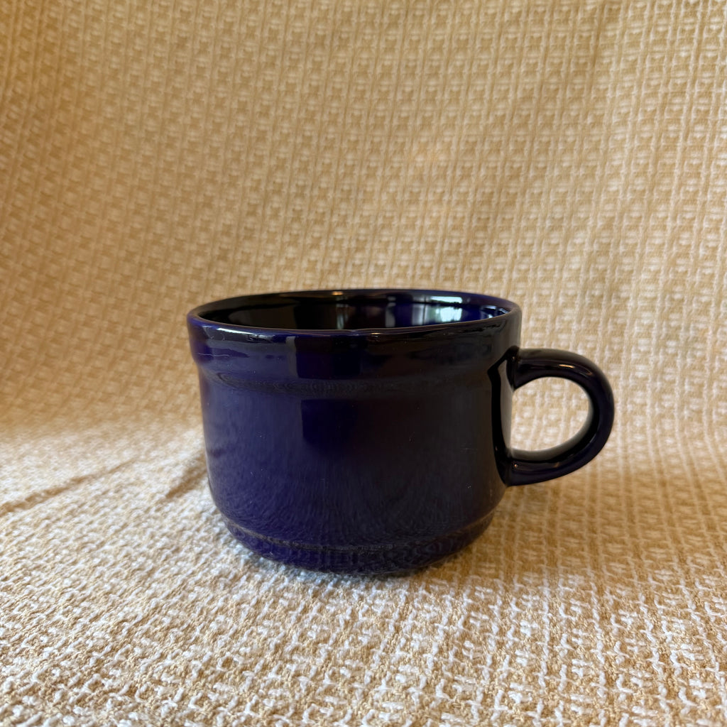 Large Blue Mug Pot