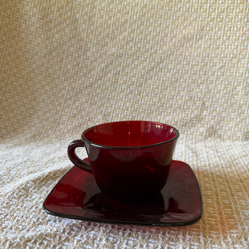 Red Glass Tea Cup Pot With Drip Tray