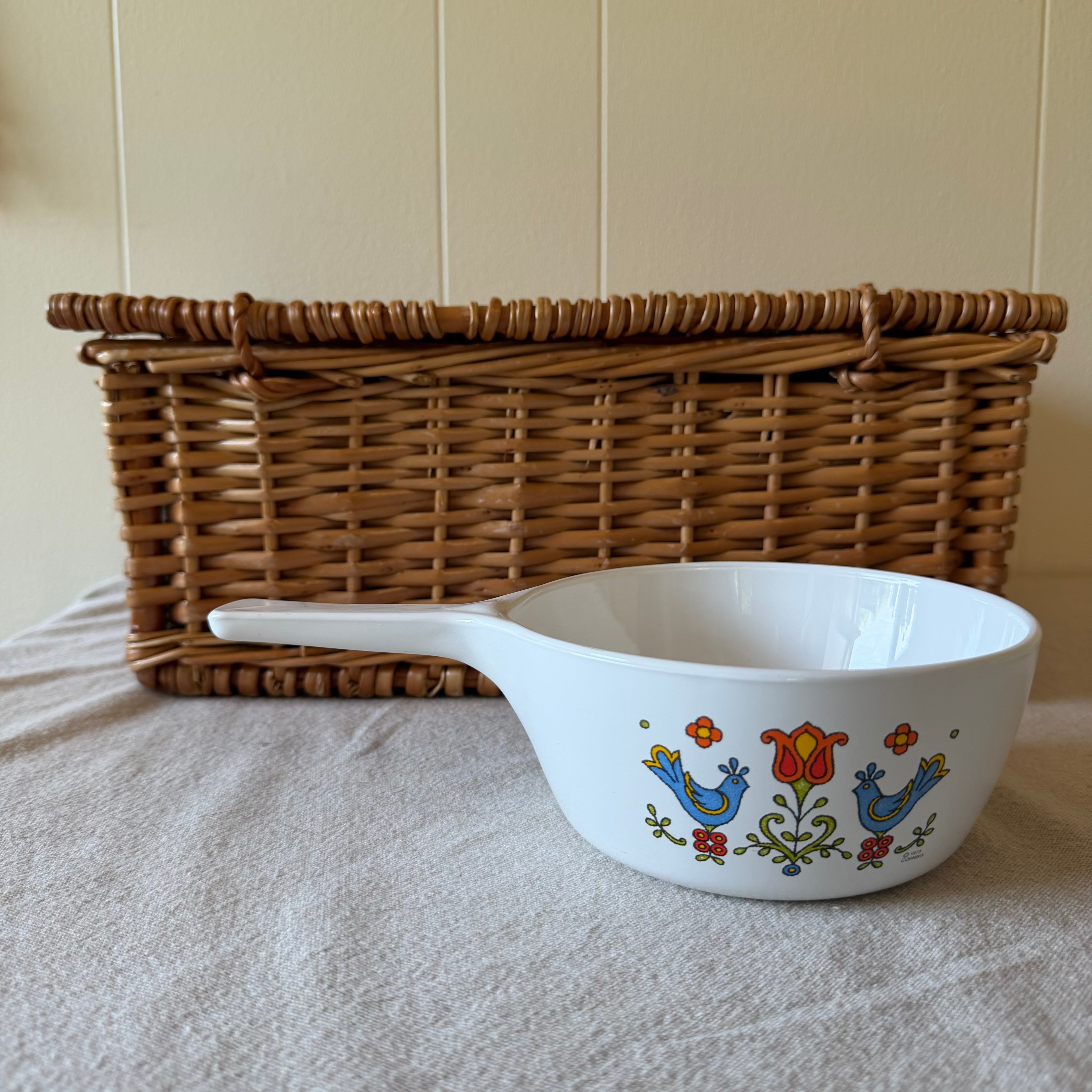 Corning Dish Pot