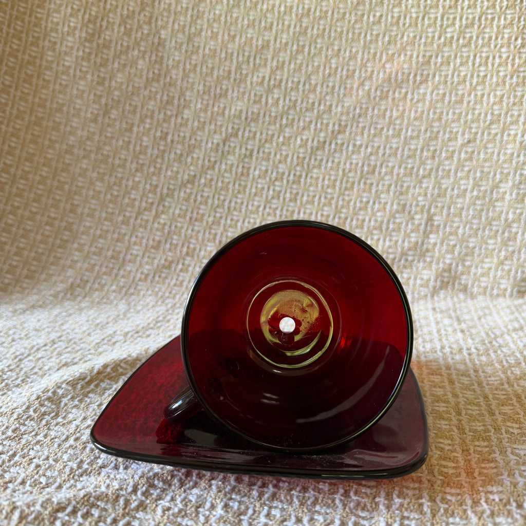 Red Glass Tea Cup Pot With Drip Tray