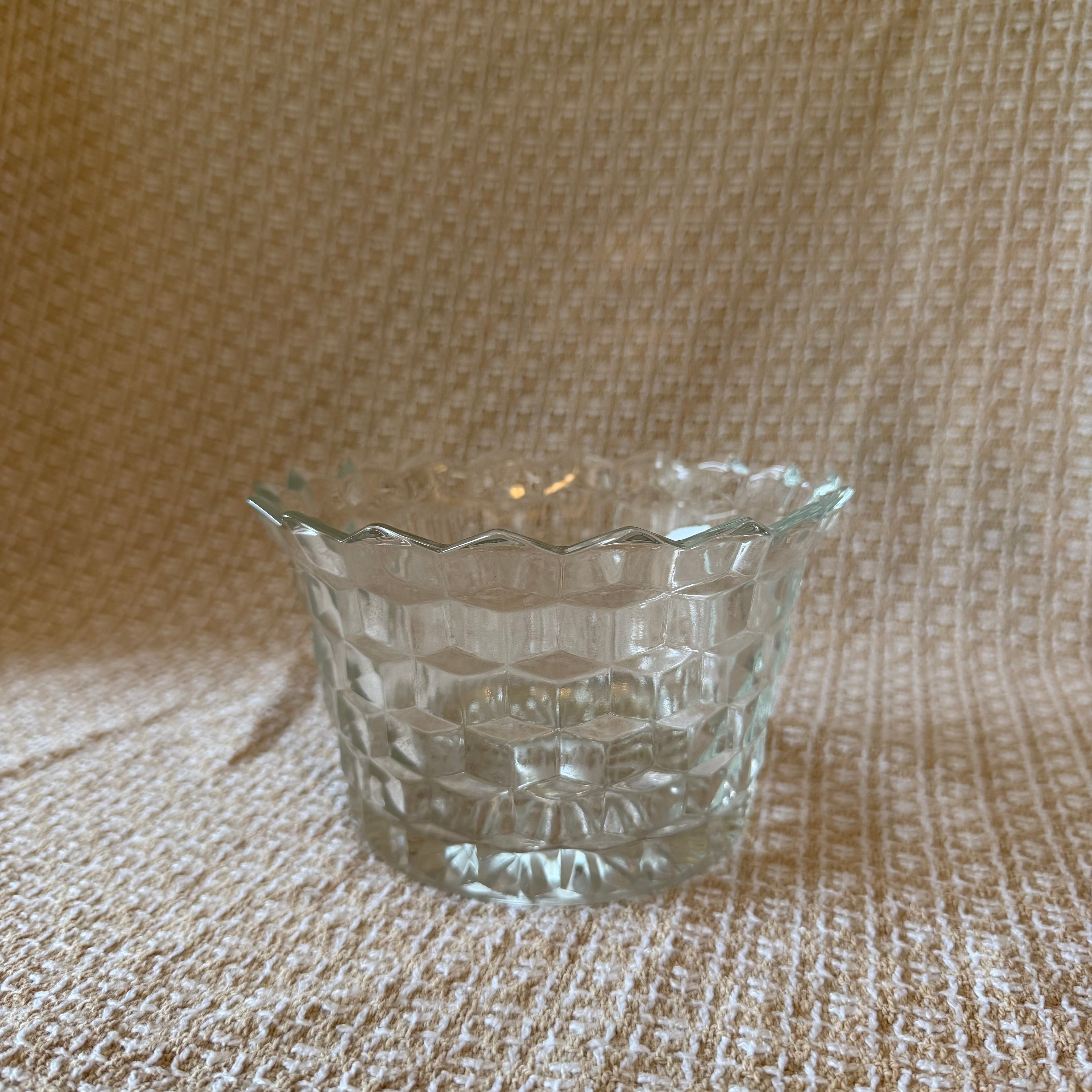 Fancy Glass Bowl Pot