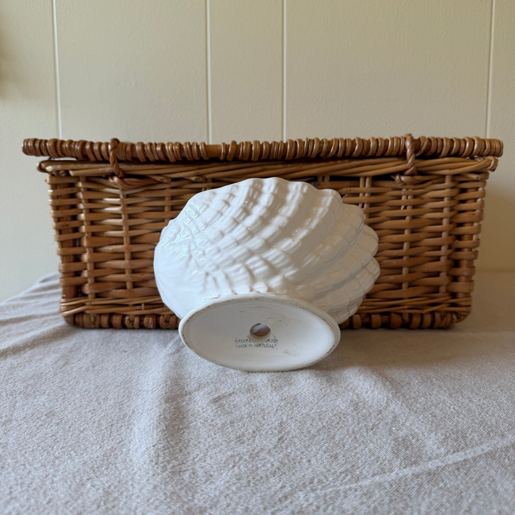 Clamshell Pot