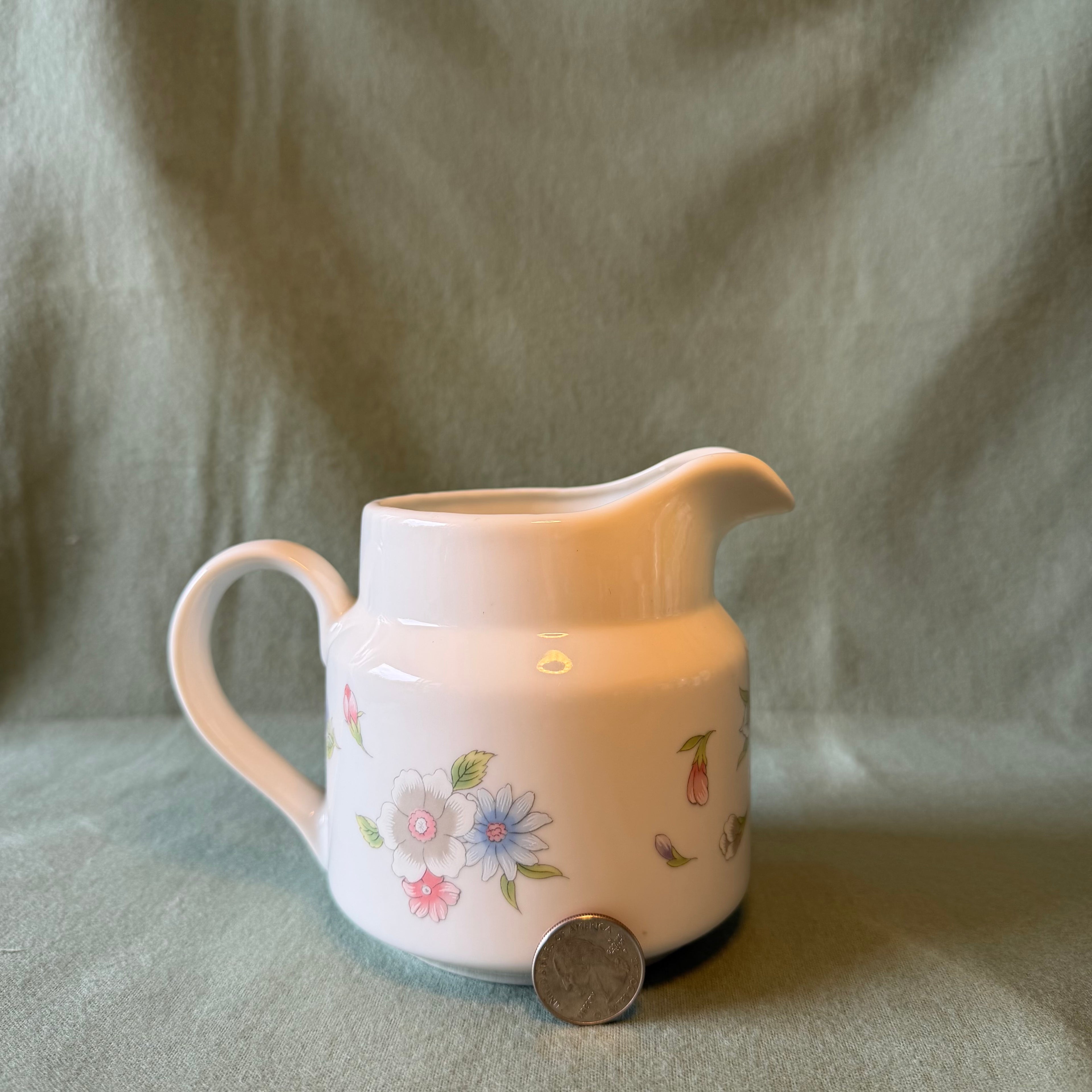Floral Pitcher Pot