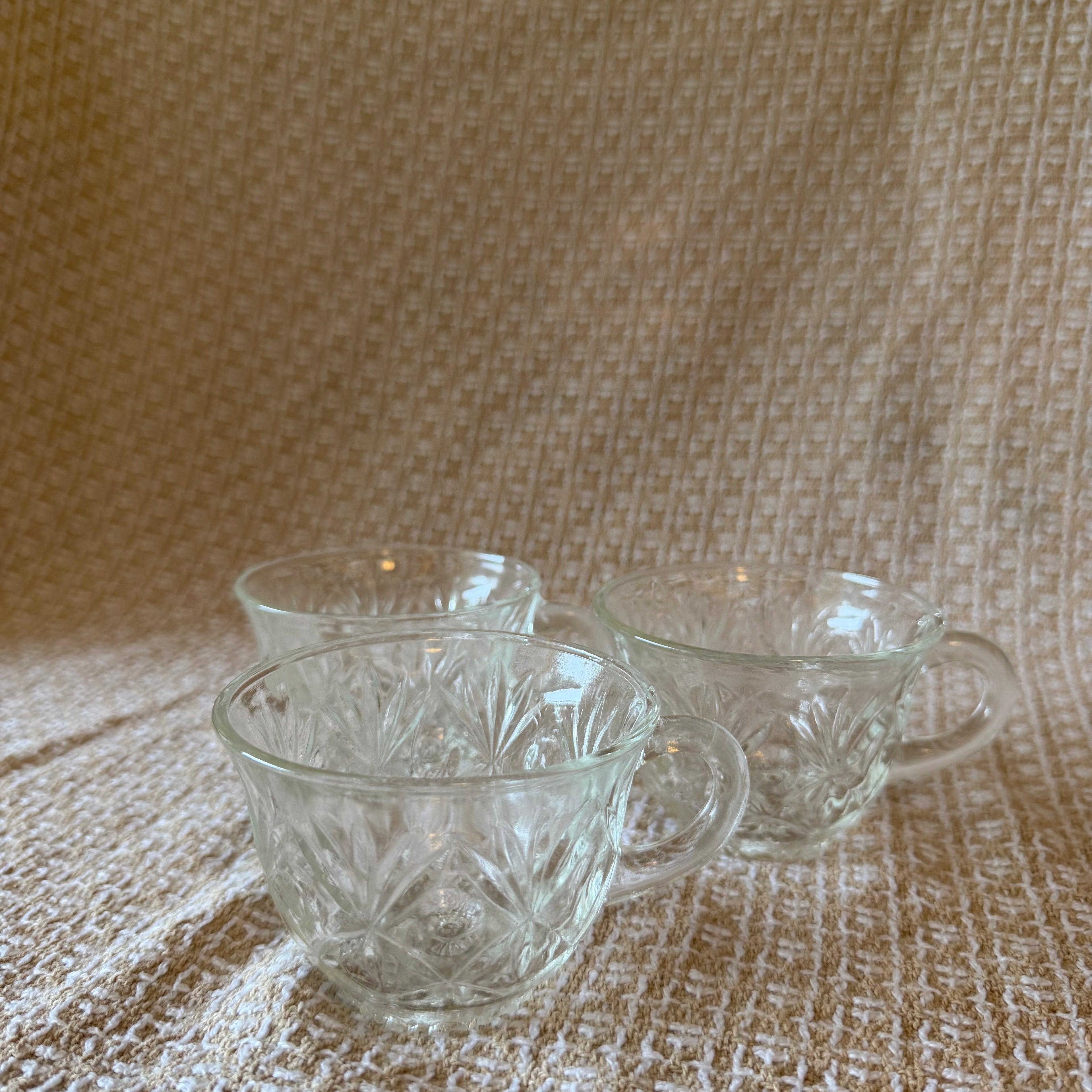 Glass Punch Cup Pot