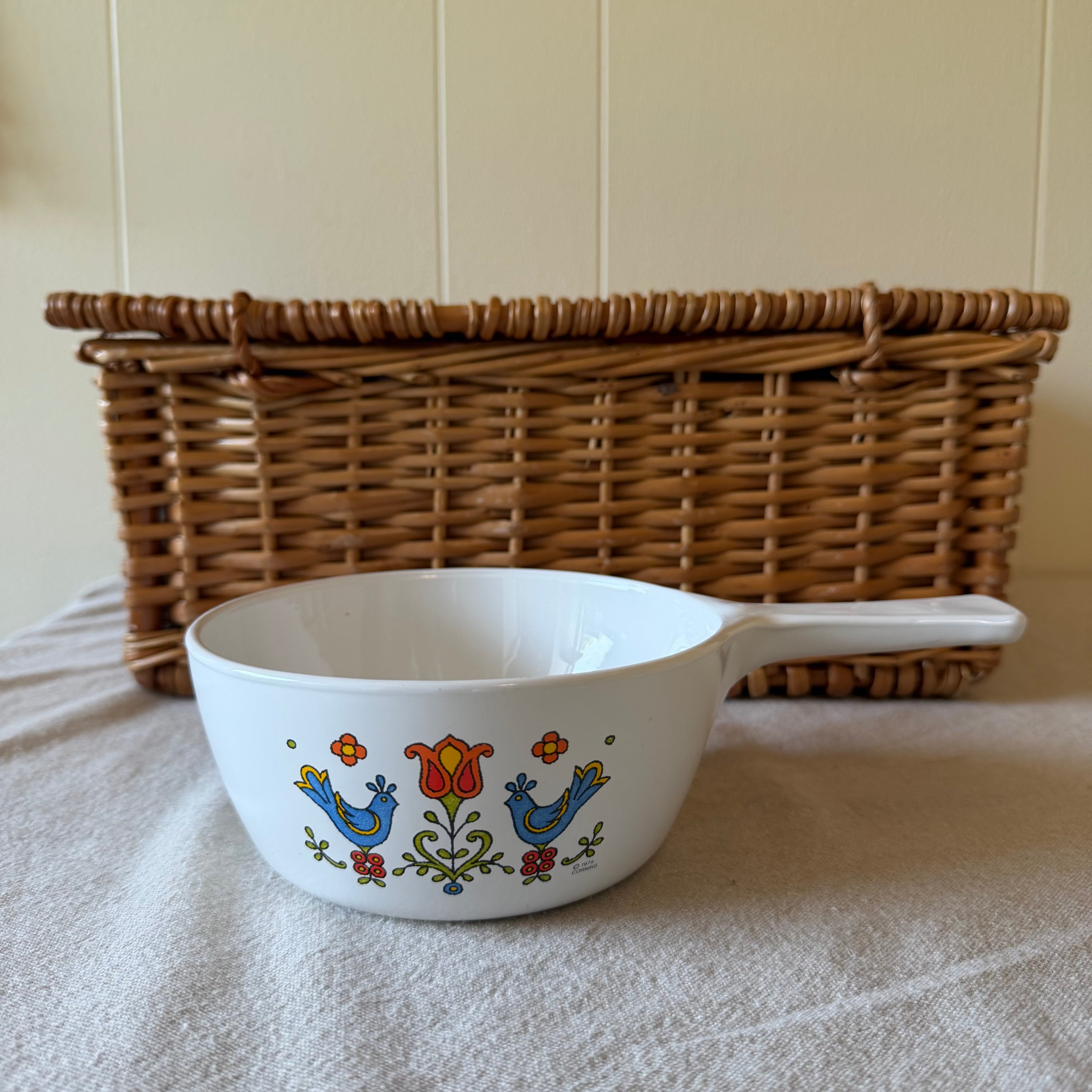 Corning Dish Pot