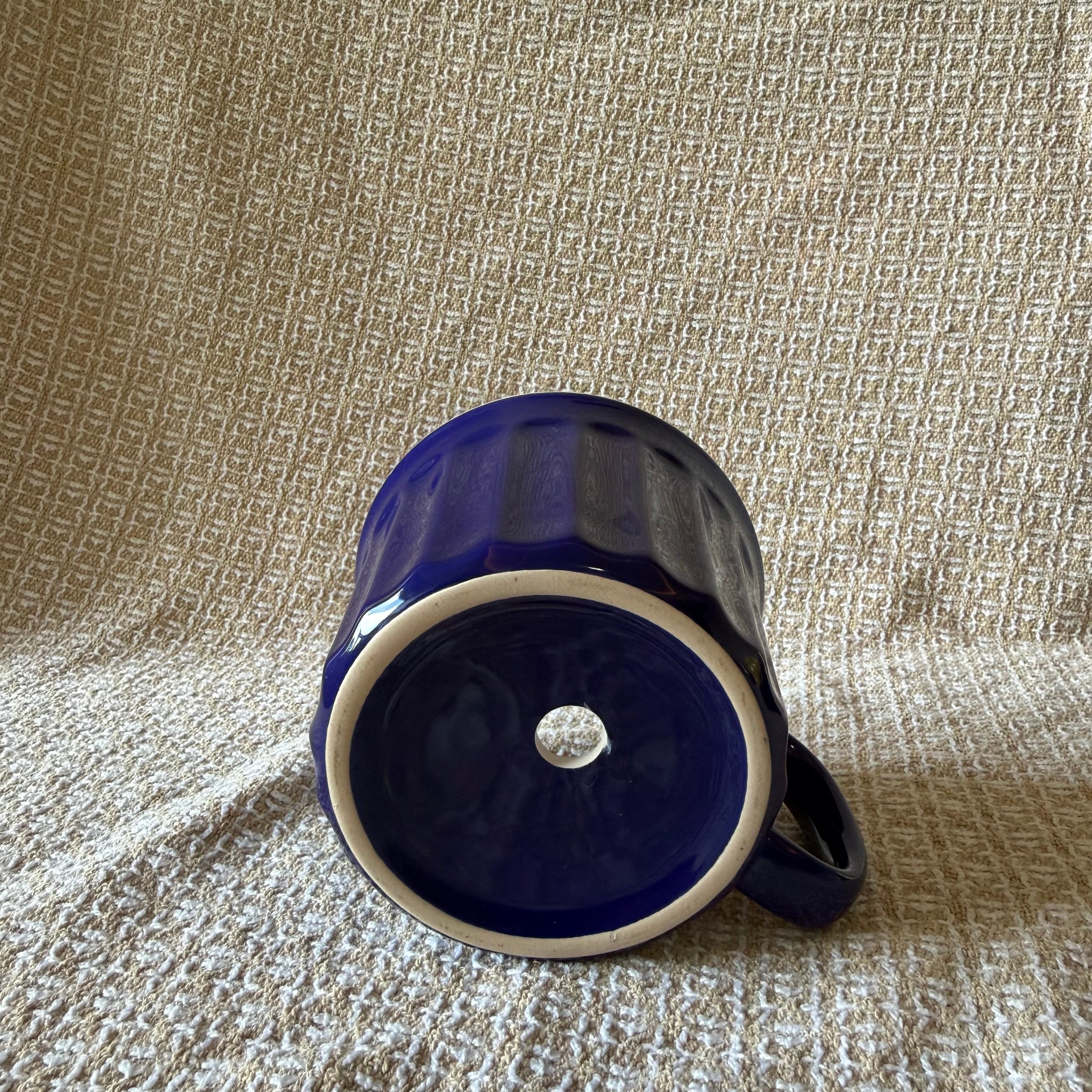 Large Blue Mug Pot