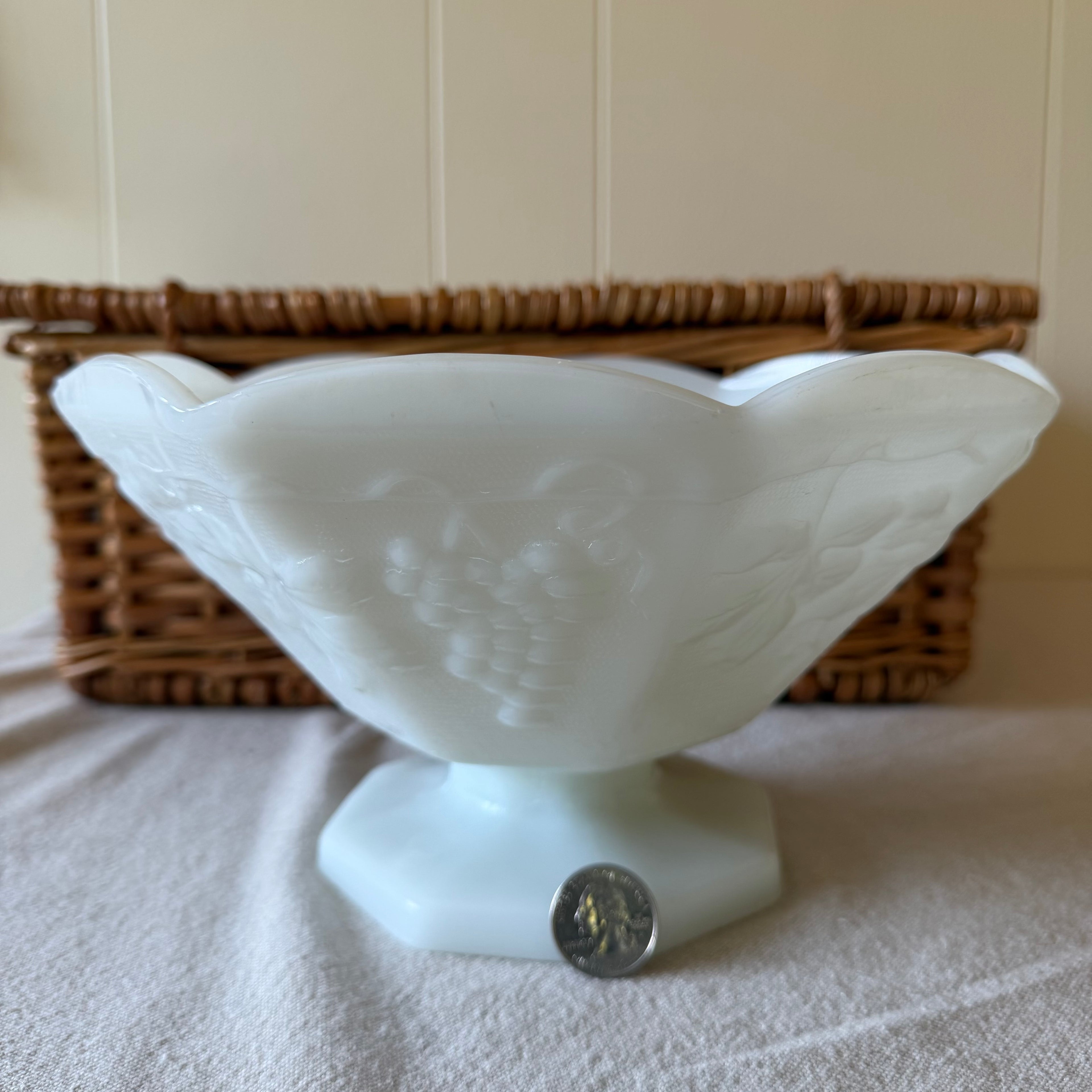 Elegant White Glass Bowl Pot