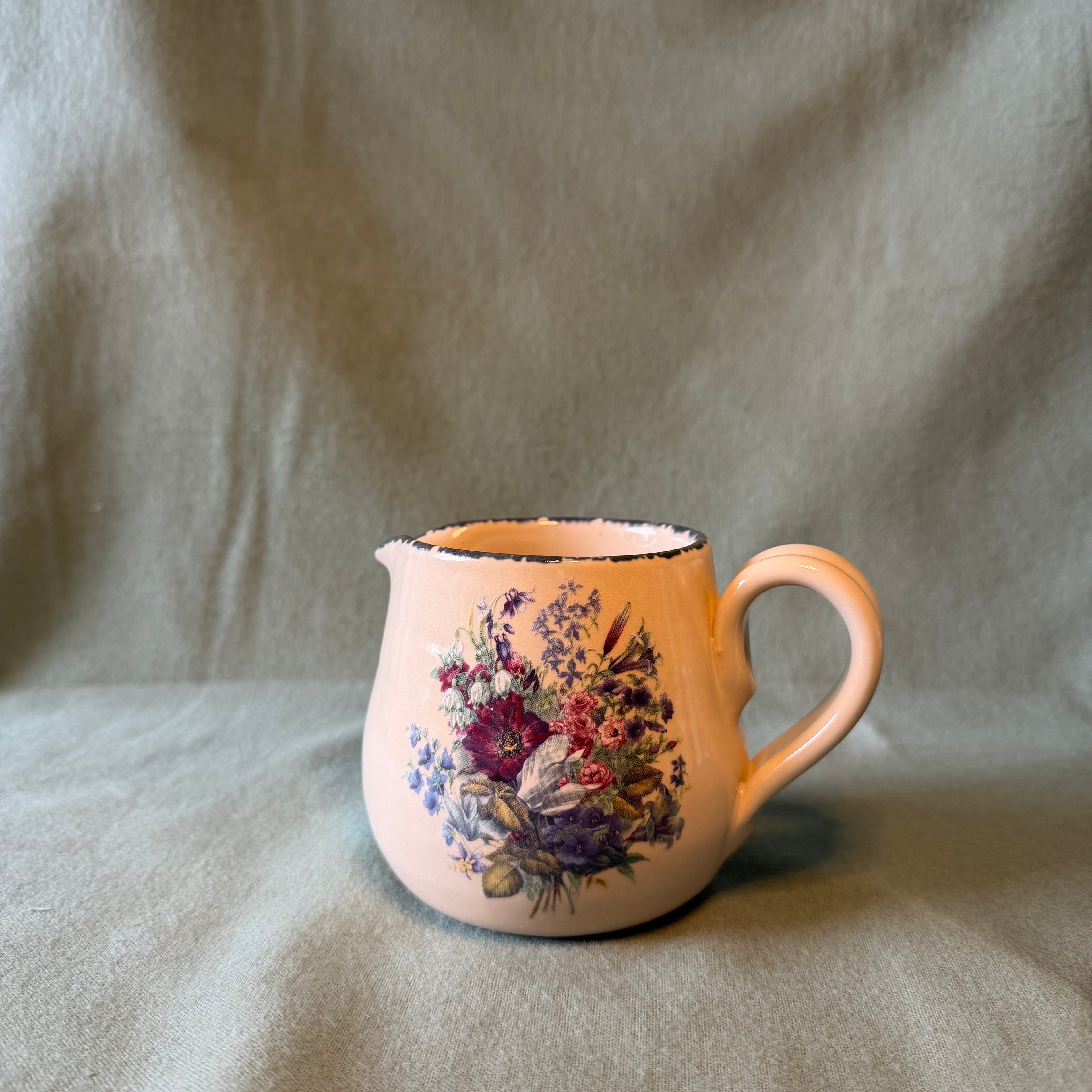Floral Cream Pitcher Pot