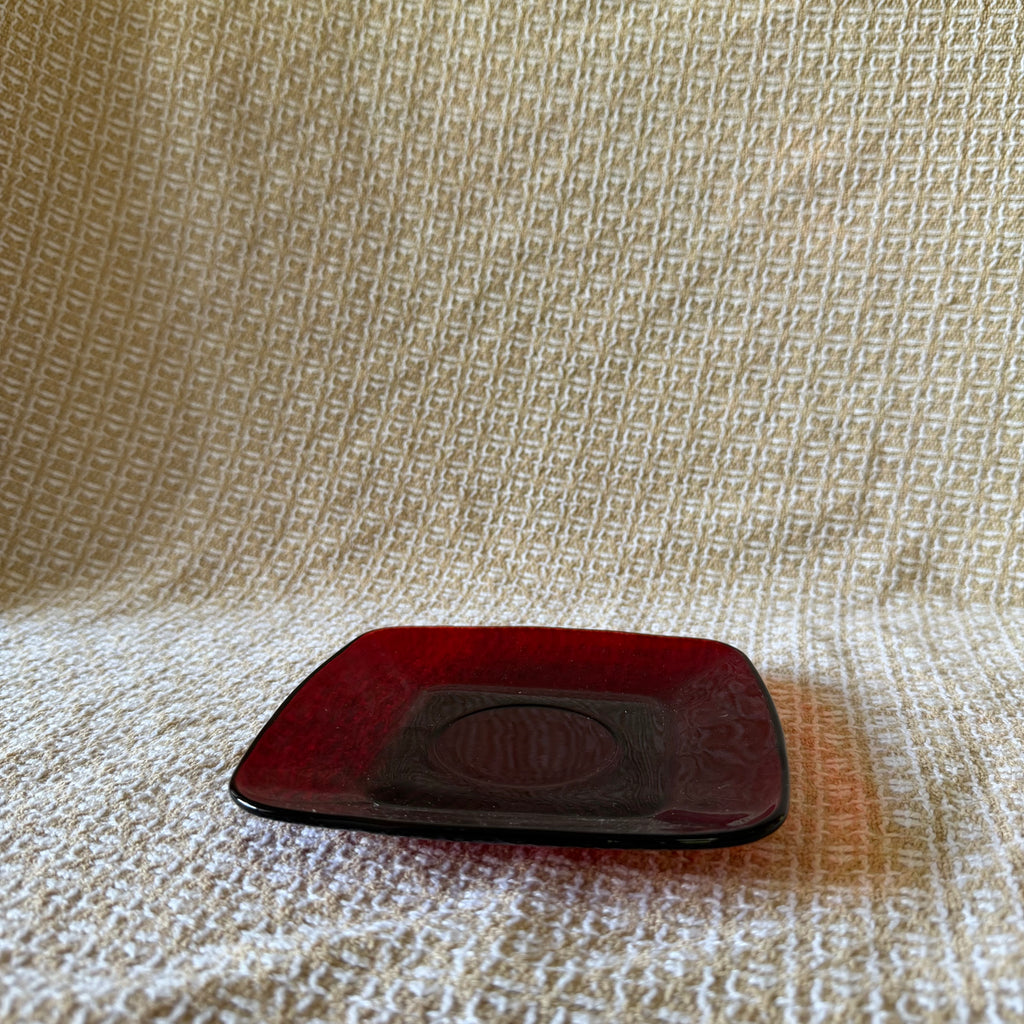 Red Glass Tea Cup Pot With Drip Tray