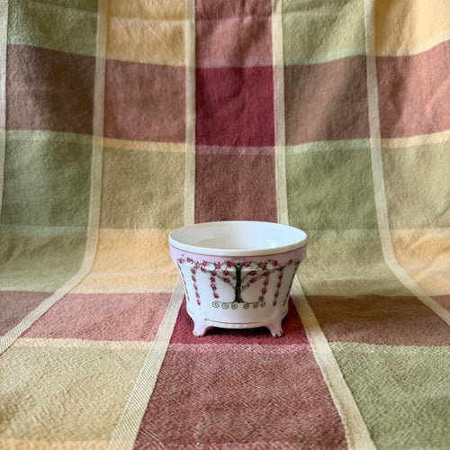 Bird and Roses Pot
