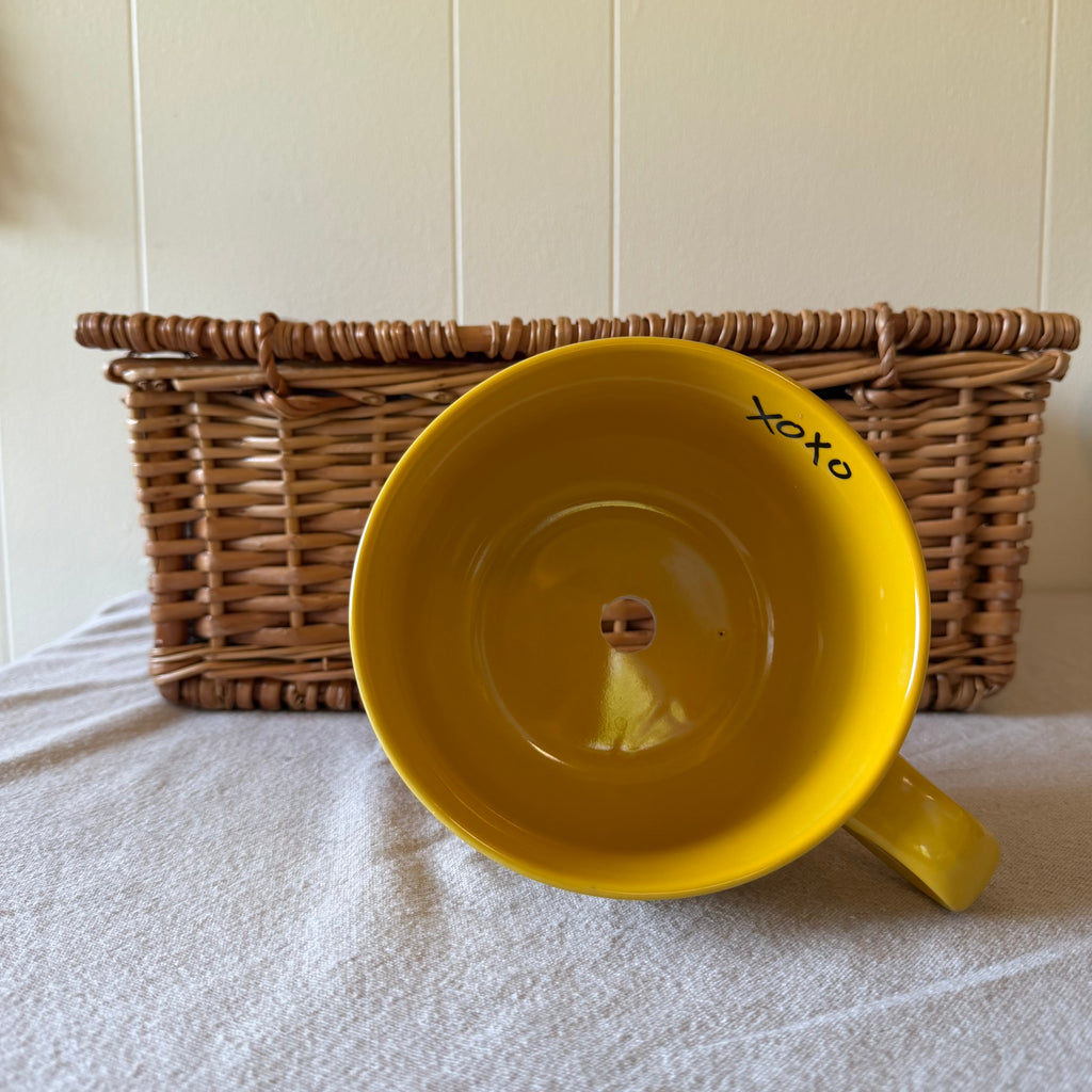Big Yellow Kiss Emoji Mug Pot