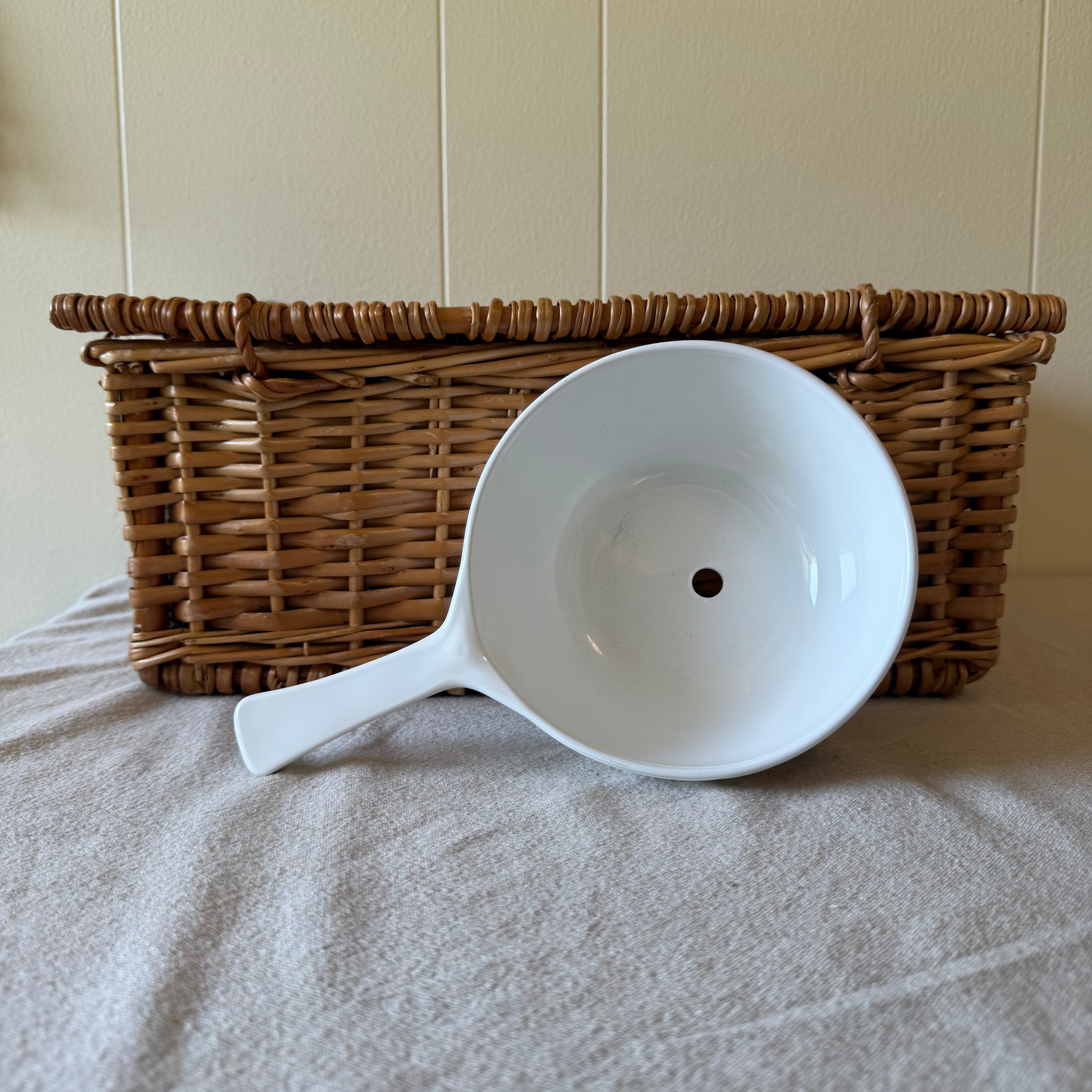 Corning Dish Pot