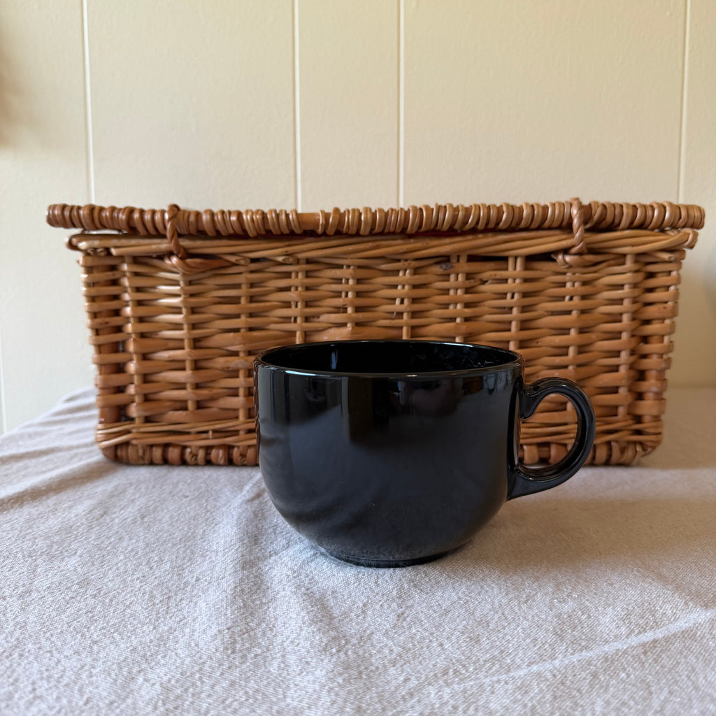Large Black Mug Pot