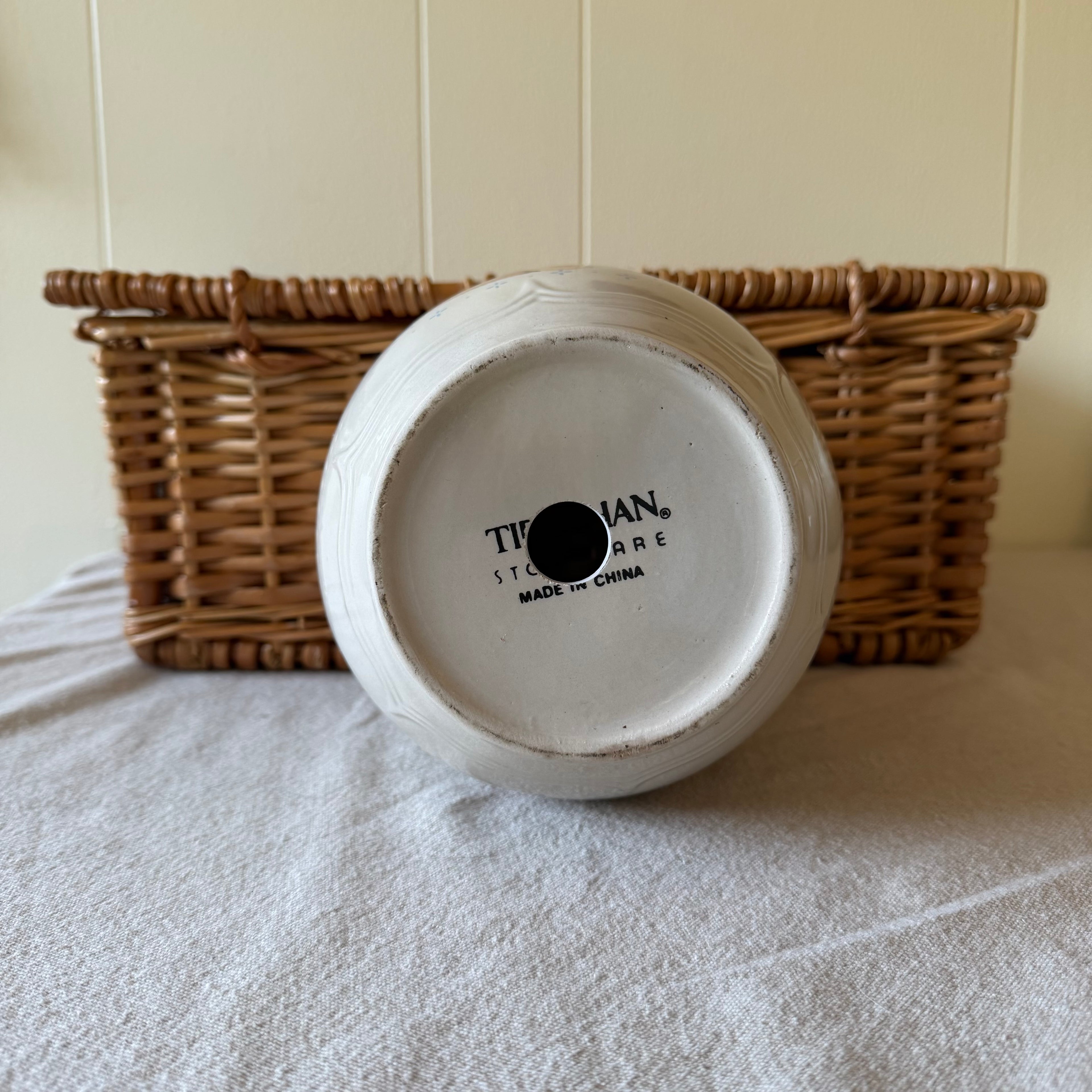 Medium Bear Pot