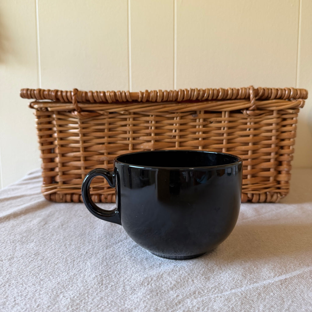 Large Black Mug Pot