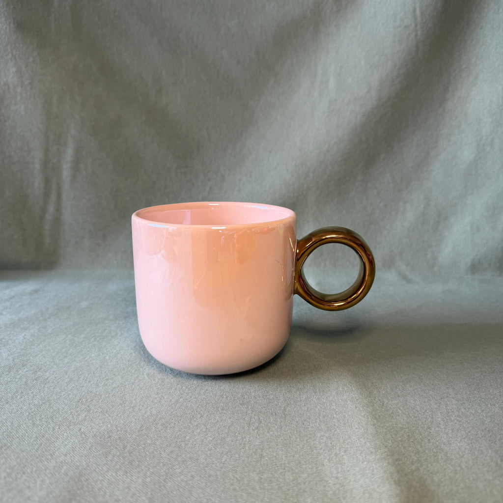 Pink and Gold Mug Pot