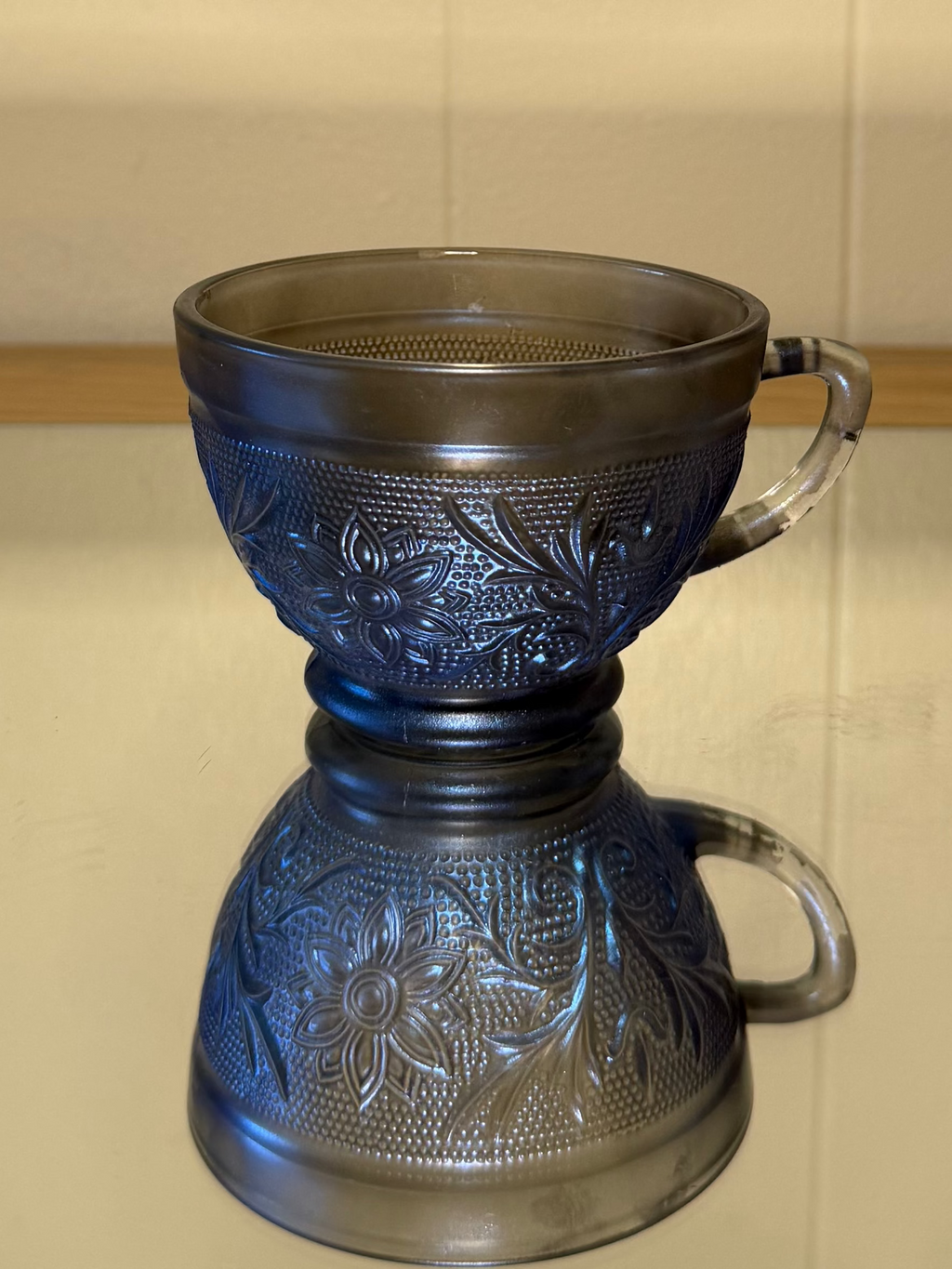 Iridescent Blue Punch Cup Pot
