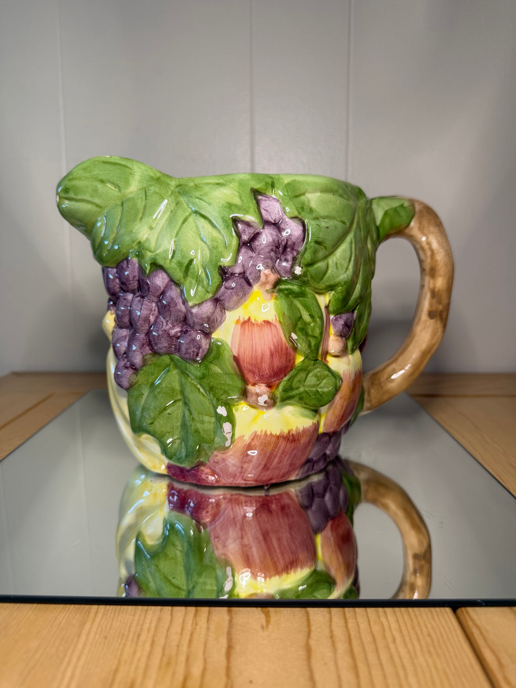 Fruit Pitcher Pot