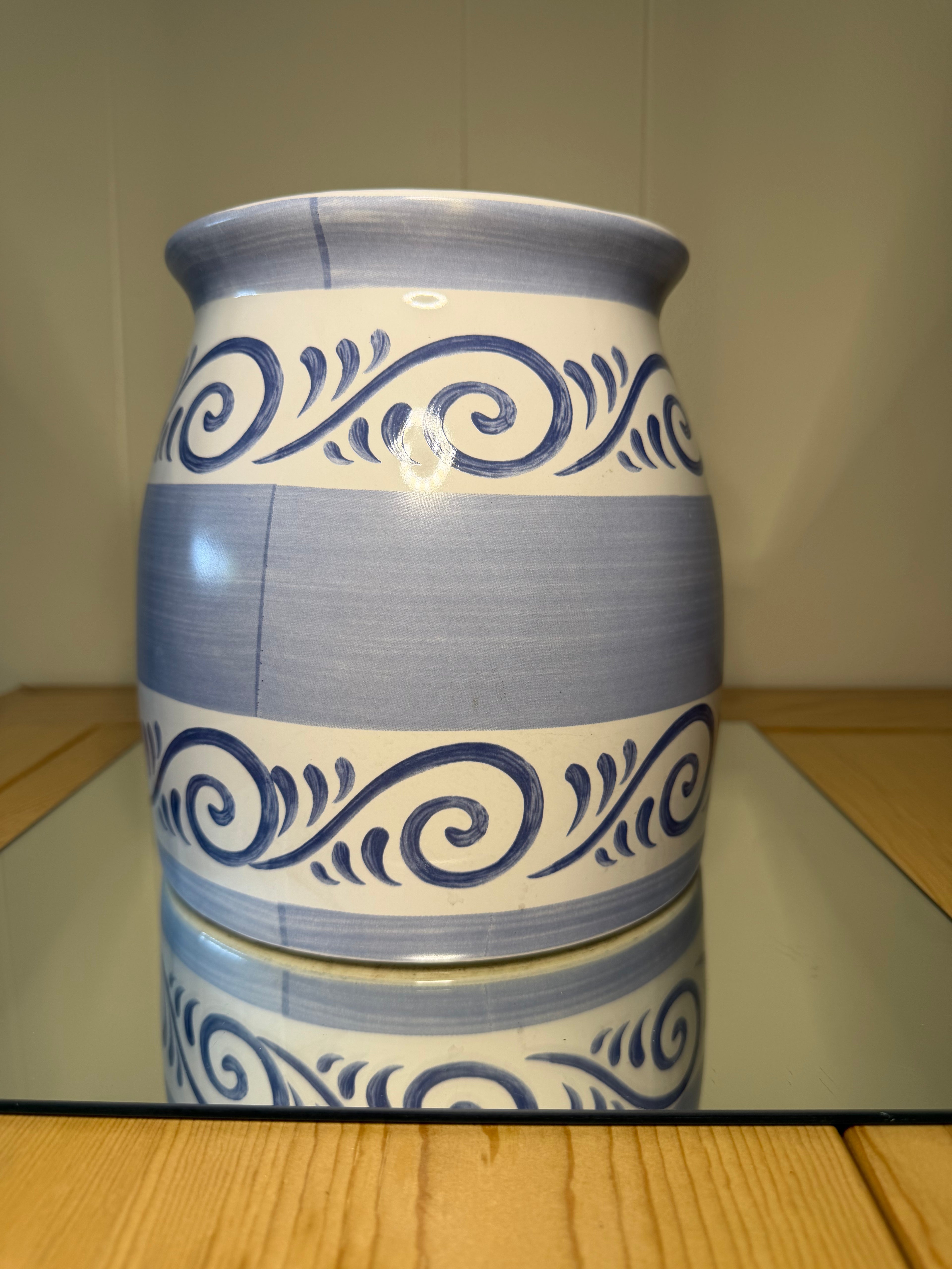 Blue Cookie Jar Pot